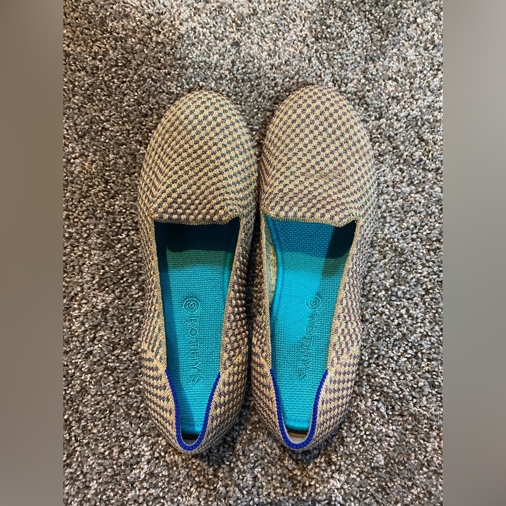 Kids size 4 Rothy’s loafers
